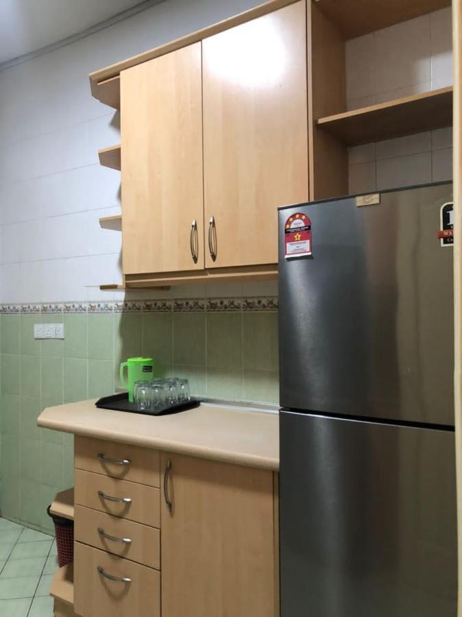 MARINA COURT VACATION HOME 3 BEDROOMS - Kota Kinabalu Bagian luar foto