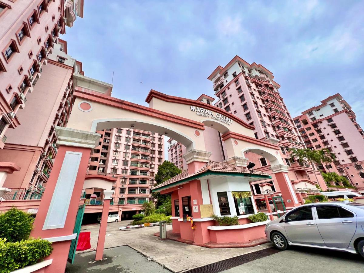 MARINA COURT VACATION HOME 3 BEDROOMS - Kota Kinabalu Bagian luar foto
