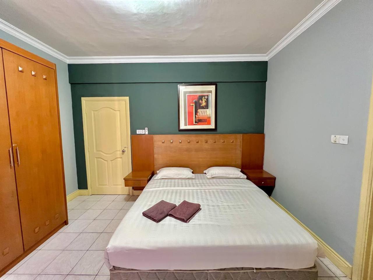 MARINA COURT VACATION HOME 3 BEDROOMS - Kota Kinabalu Bagian luar foto