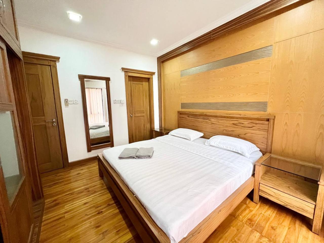 MARINA COURT VACATION HOME 3 BEDROOMS - Kota Kinabalu Bagian luar foto
